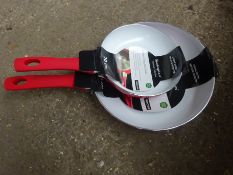 2 no non stick frying pans