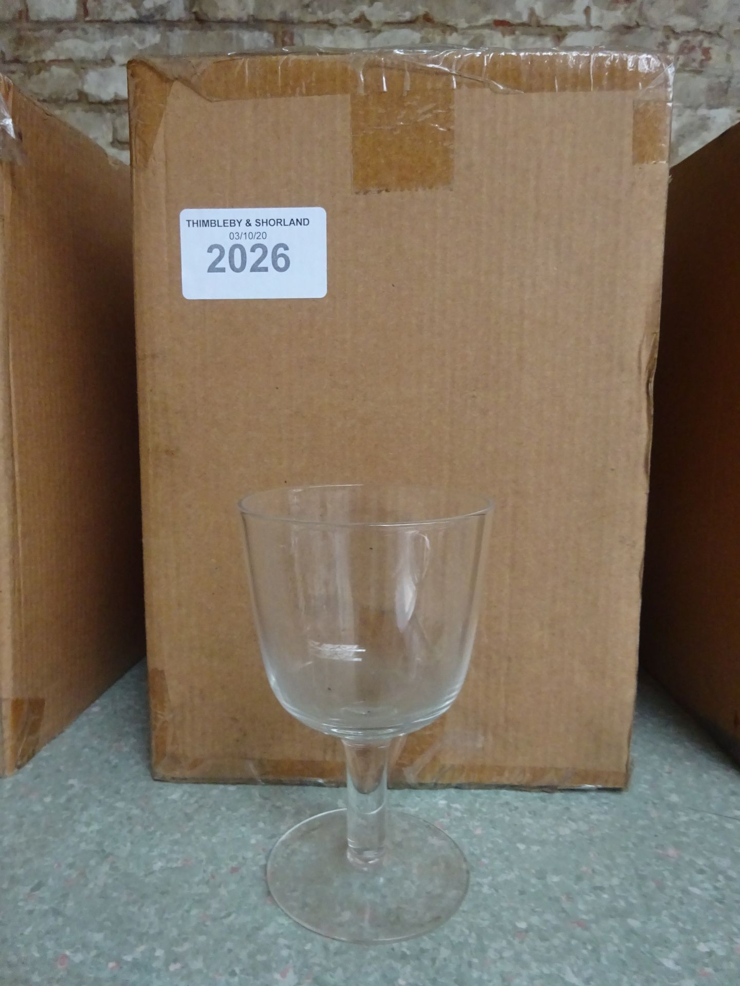 24 Jamie Oliver wine glasses