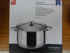 Stainless steel casserole dish