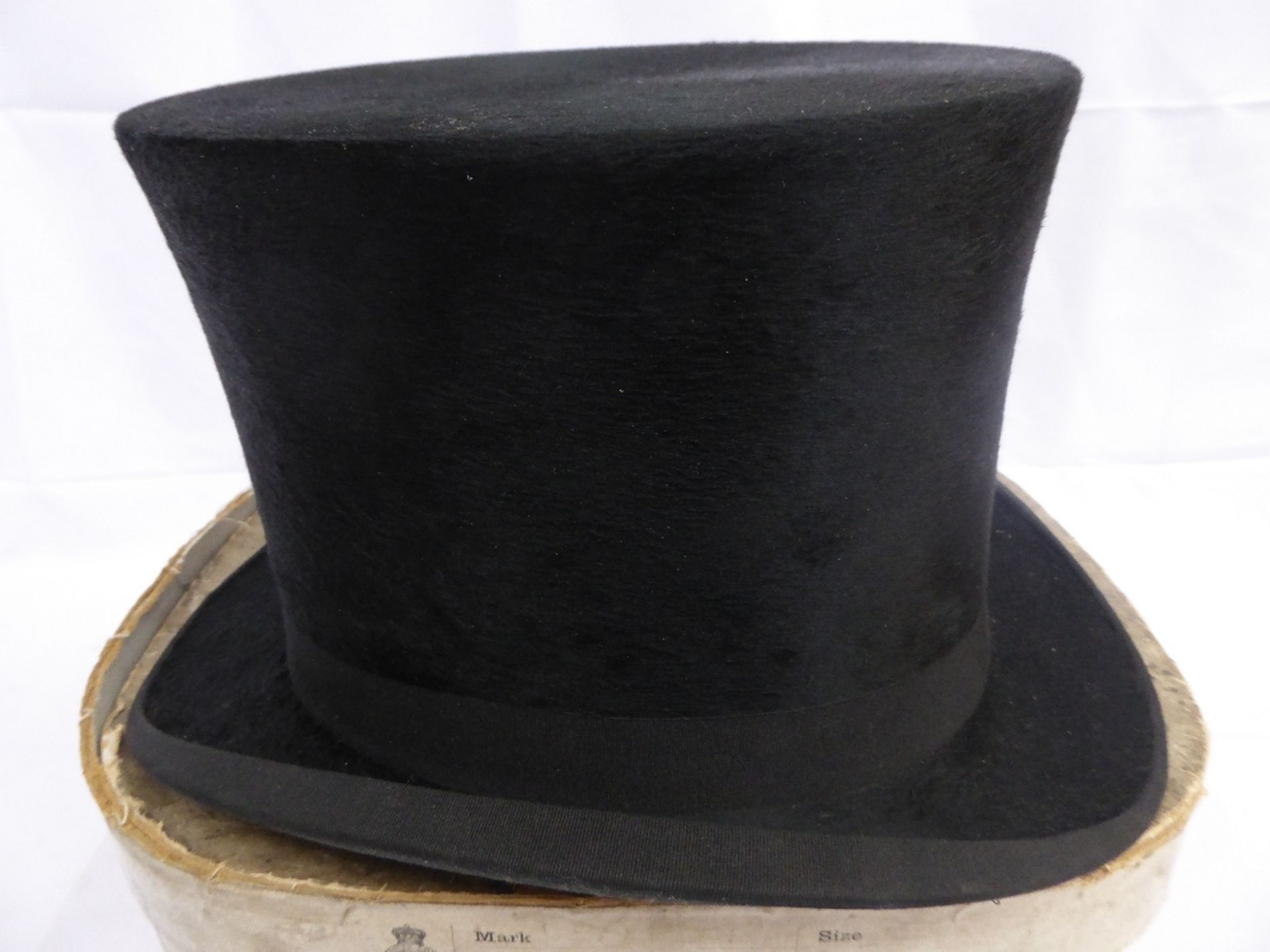 Gent's black silk top hat by Christy's of London, internal measurements 20 x 16 cms - Image 3 of 4