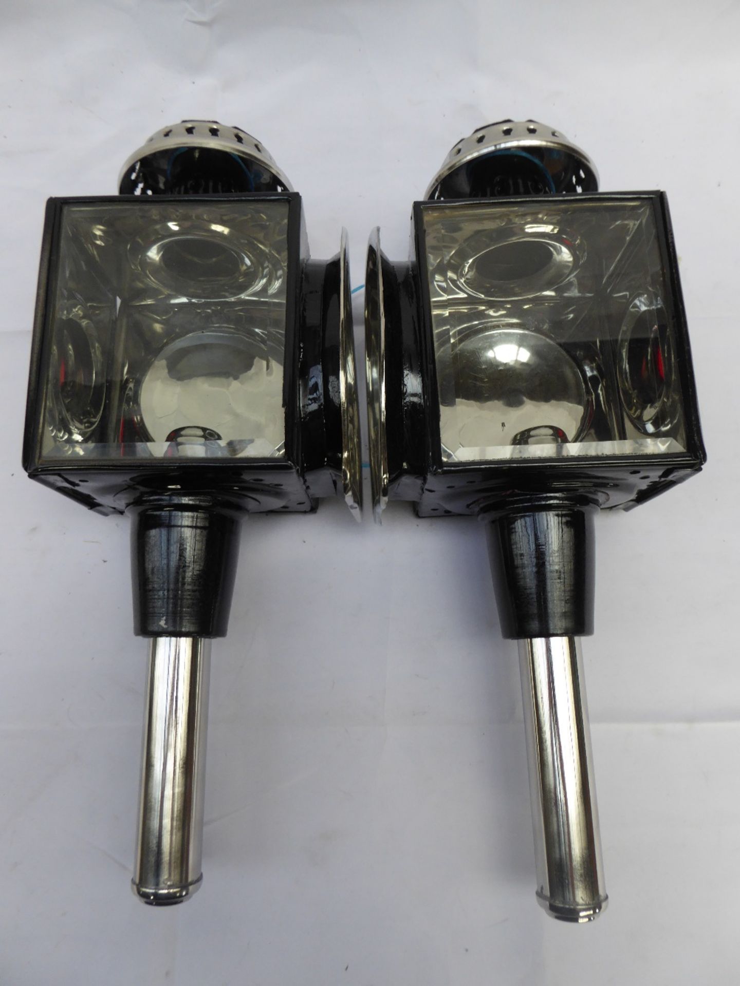 Pair of whitemetal carriage lamps with horseshoe fronts - carries VAT - Image 2 of 2