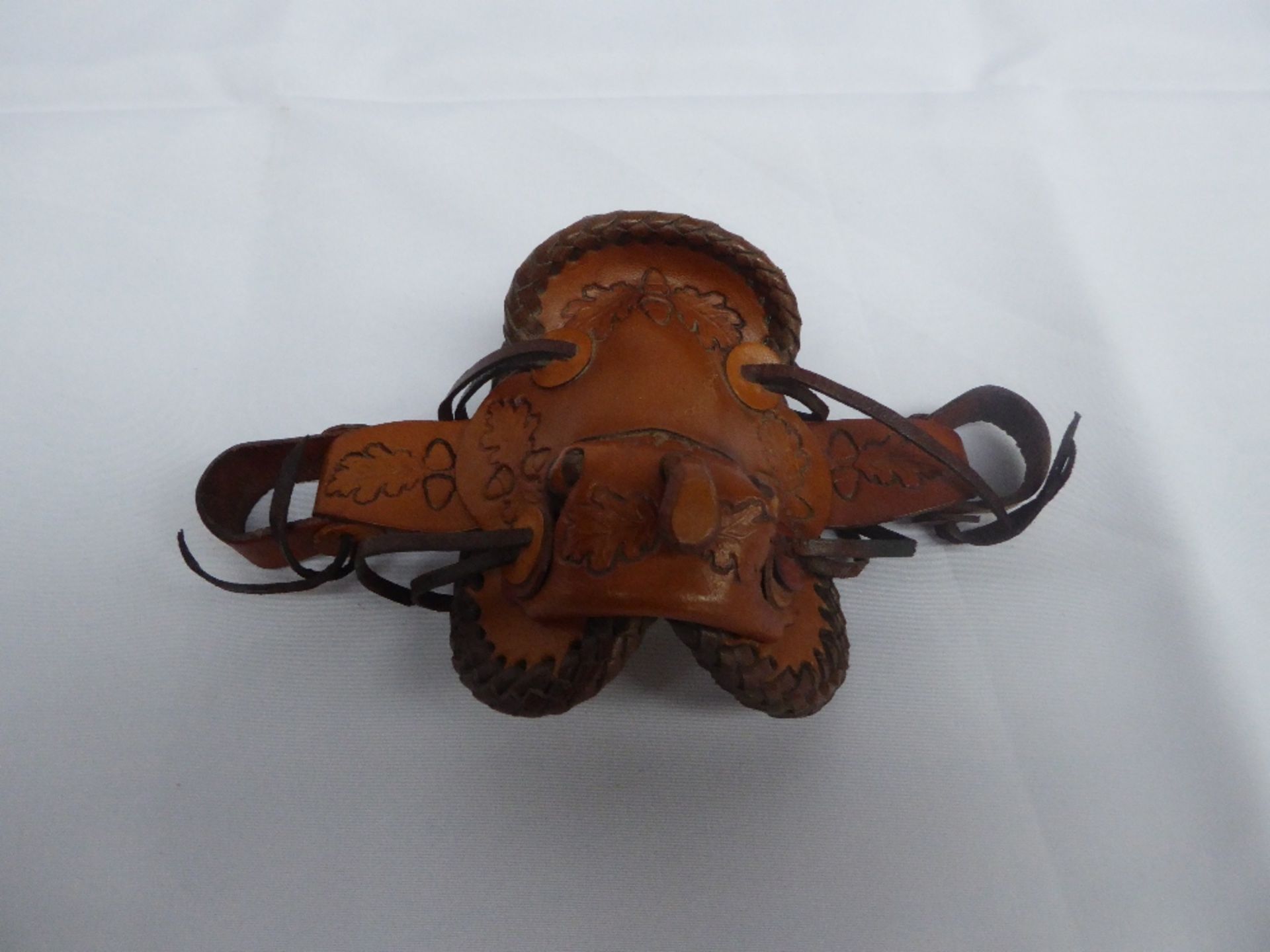 Miniature Spanish Conquistador saddle and a miniature Western saddle made in Peru - Image 5 of 12