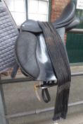 18ins black leather/synthetic Wintec 500 saddle