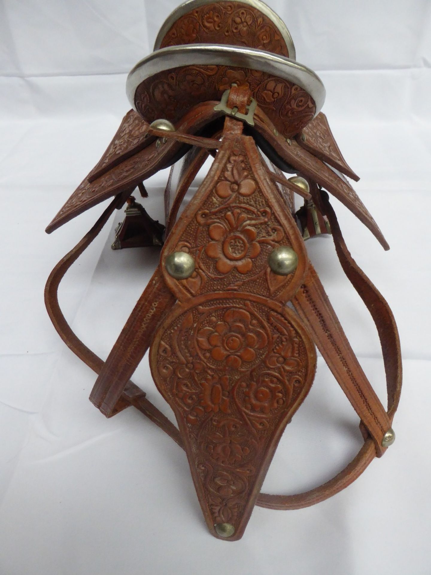 Miniature Spanish Conquistador saddle and a miniature Western saddle made in Peru - Image 4 of 12