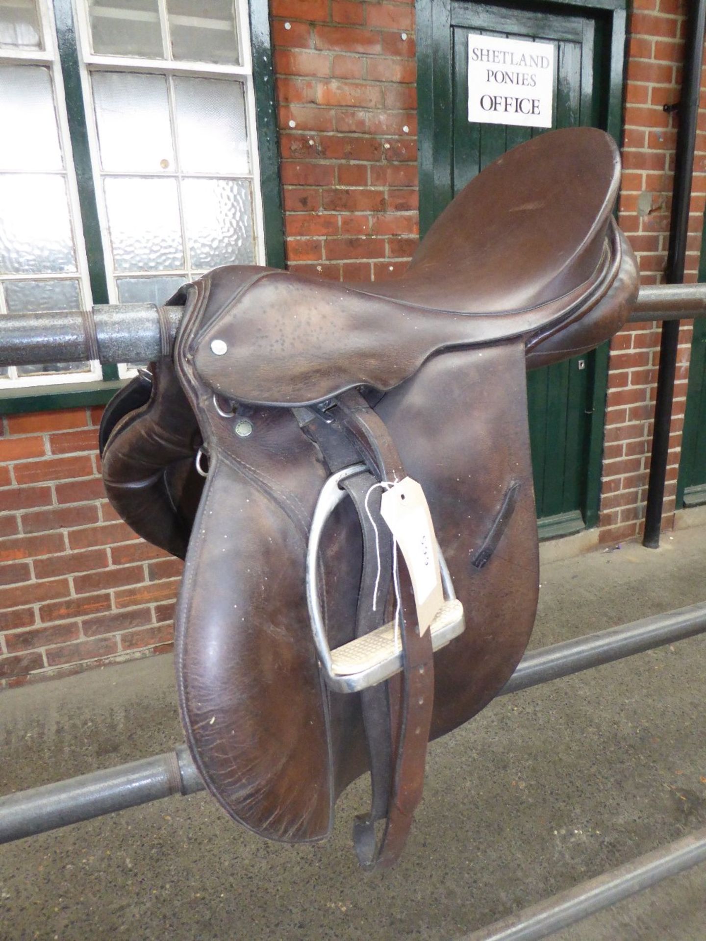 Brown leather saddle to suit 12.2 to 13.2hh, 17"