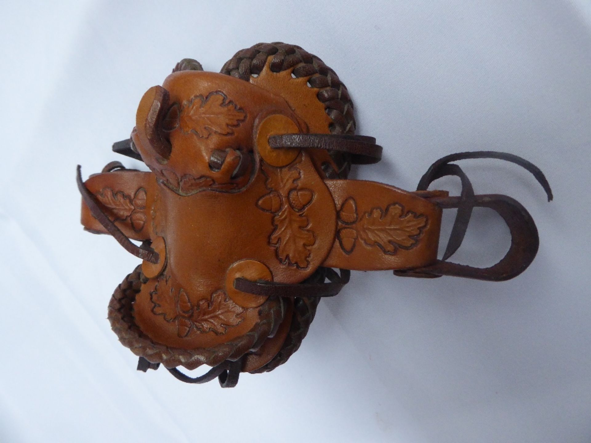 Miniature Spanish Conquistador saddle and a miniature Western saddle made in Peru - Image 7 of 12