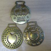 3 brasses, with tulip, heart and crown centres