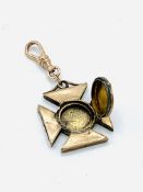 9ct gold Maltese cross style pendant/locket.