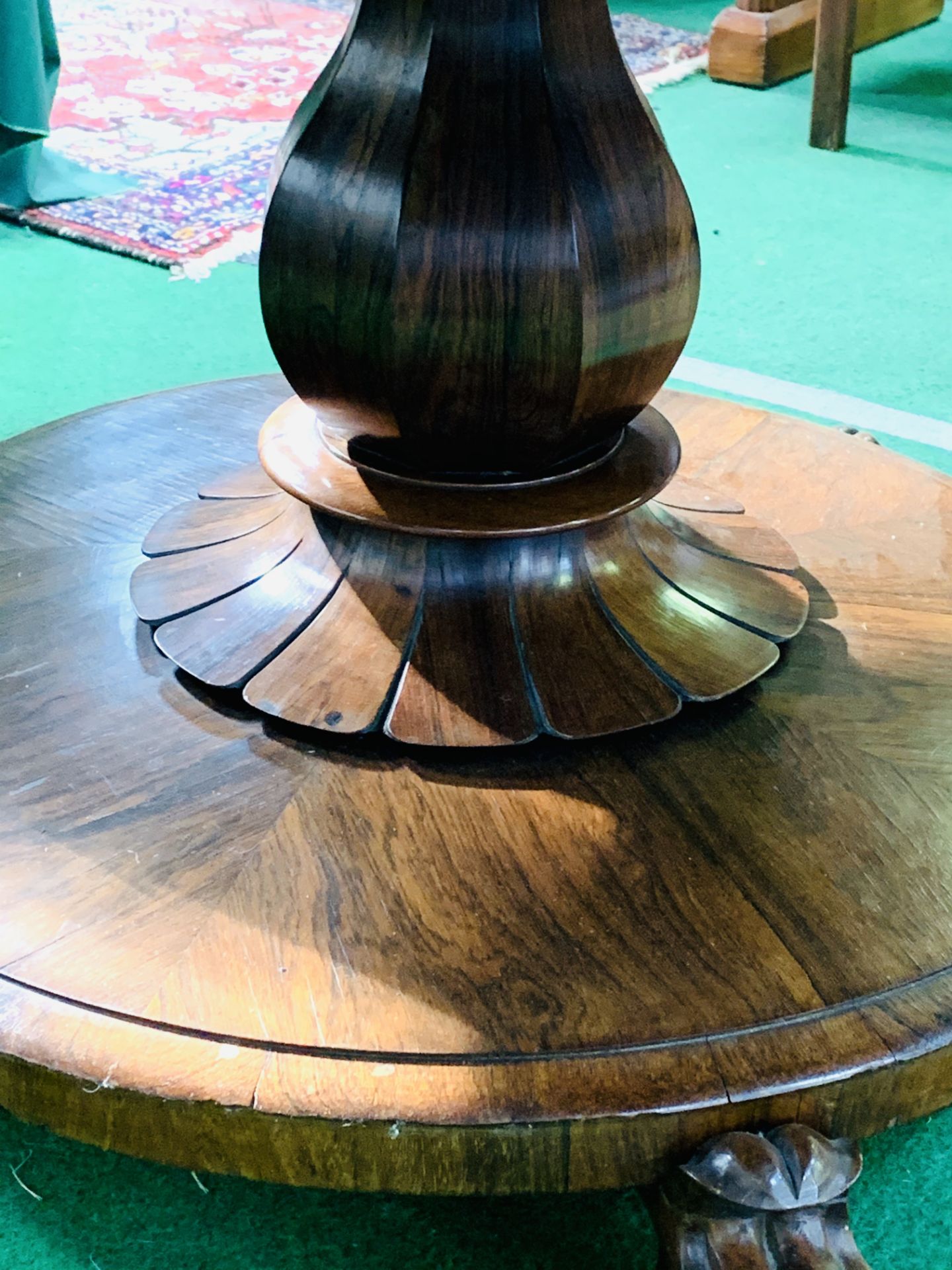 Rosewood circular tilt top table on substantial rosewood pedestal - Image 4 of 5