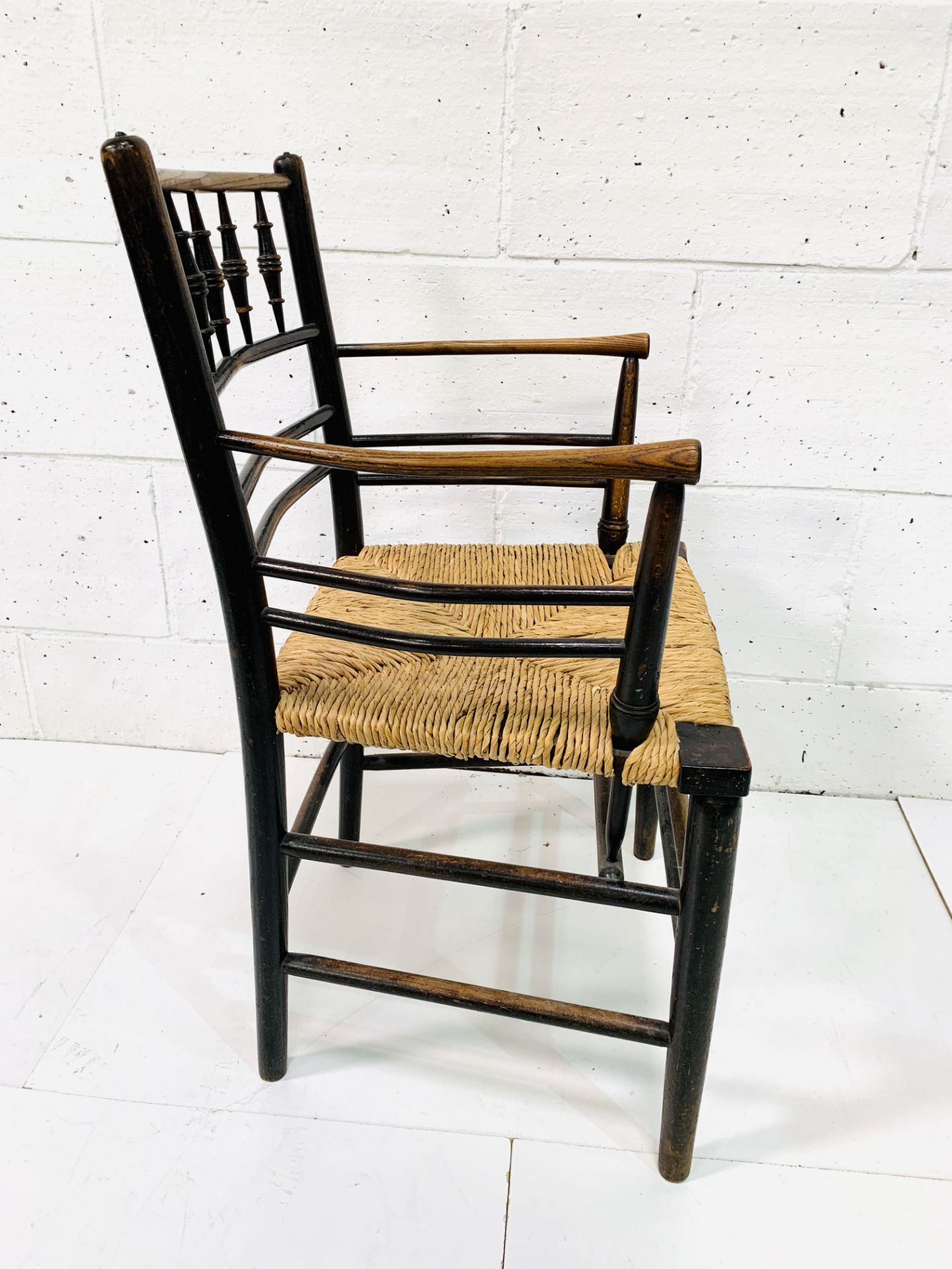 A late Victorian Morris & Co. ‘Sussex’ chair oak framed rail back open arm chair. - Bild 4 aus 5