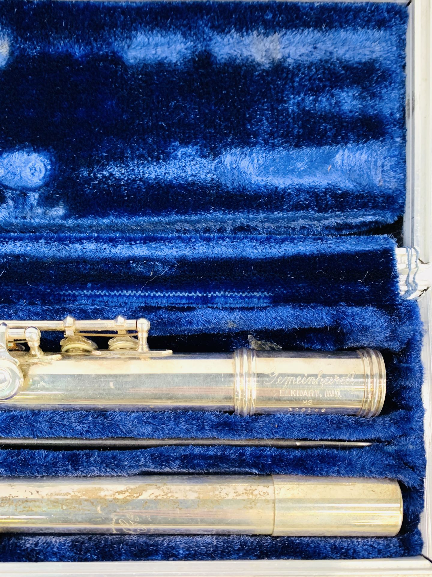 Gemeinhardt white metal flute, serial number 308146, in a hard case. - Image 2 of 3