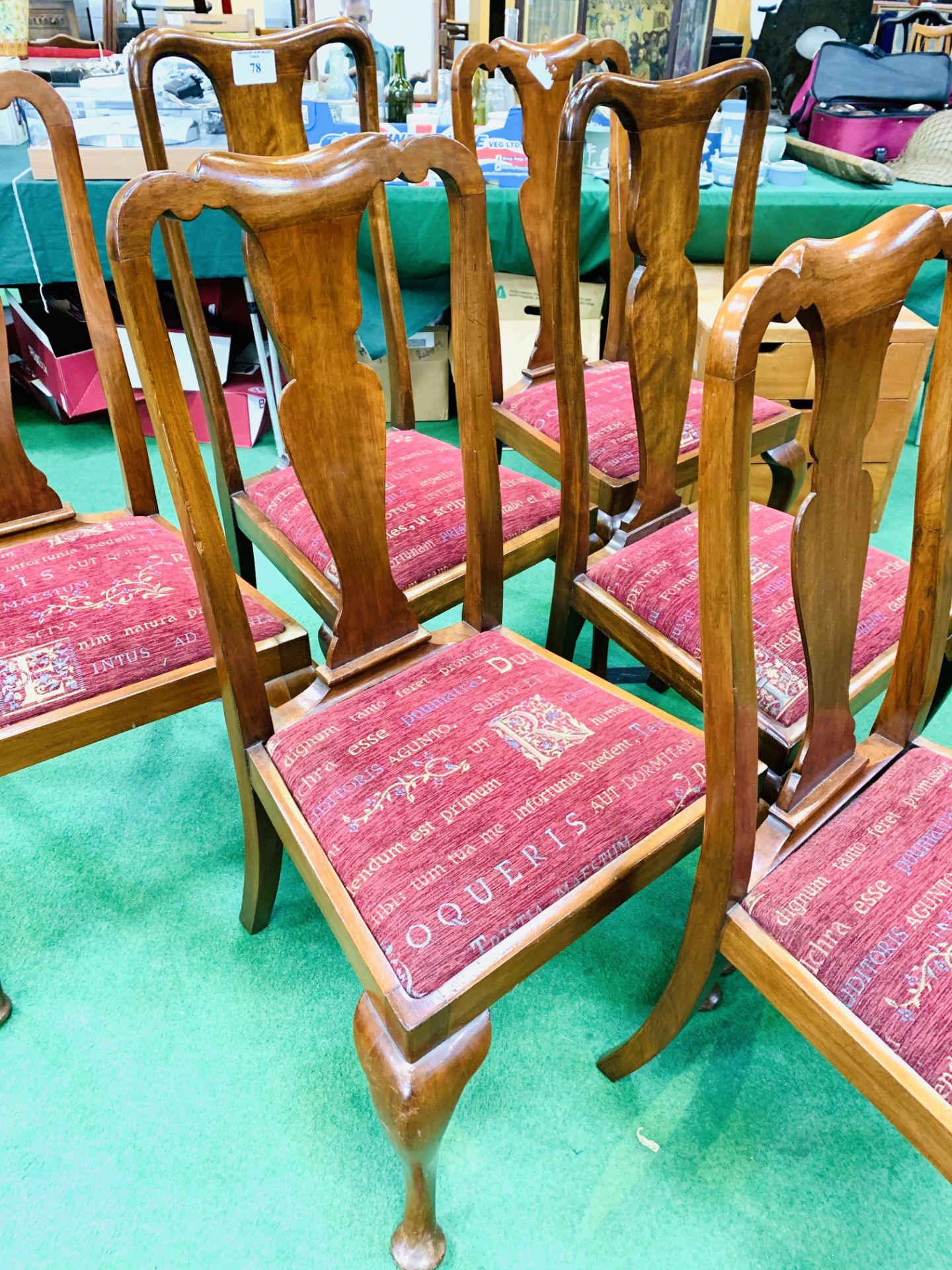 Six mahogany framed drop in seat dining chairs with splat backs - Image 3 of 4