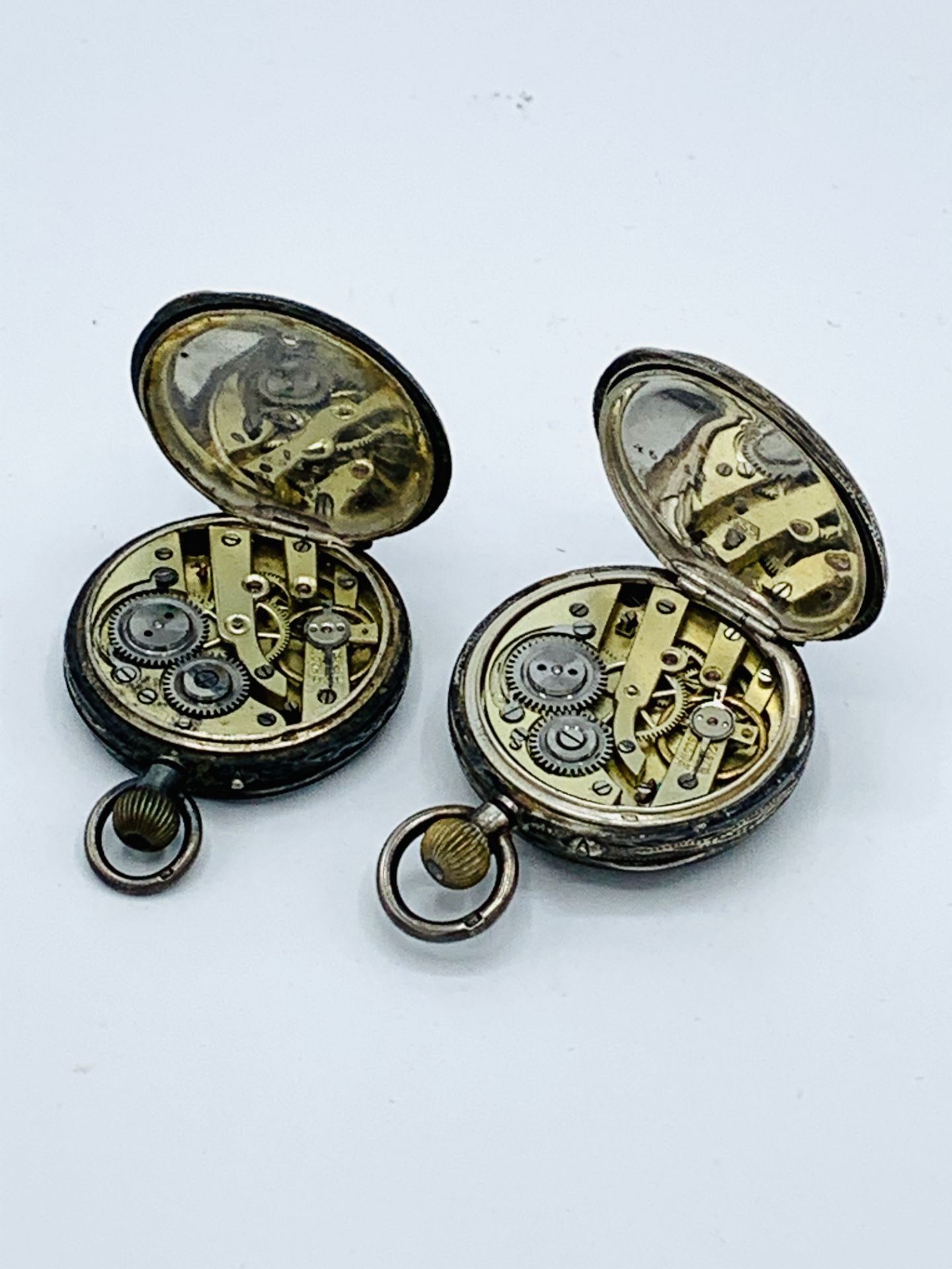 Small 935 silver case pocket watch, going; together with another similar, for spares - Image 3 of 3
