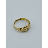 18ct gold and 3 diamond ring, 2.3gms