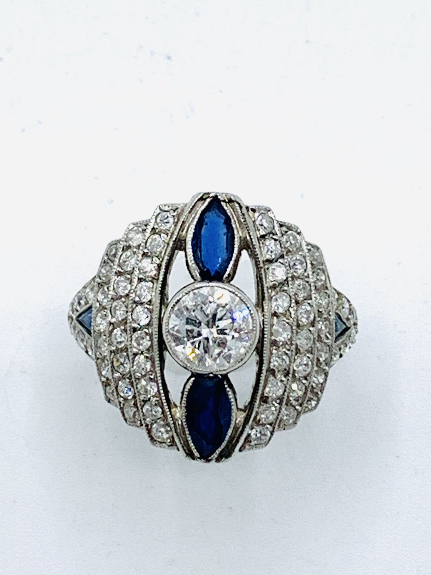 Art Deco white gold diamond and sapphire ring. Size O 1/2 Wt. 7.8gms. Size of centre diamond 6.3m - Image 2 of 7