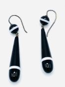 Black agate drop earrings approx 51mm in length. Wt 10.3gms.