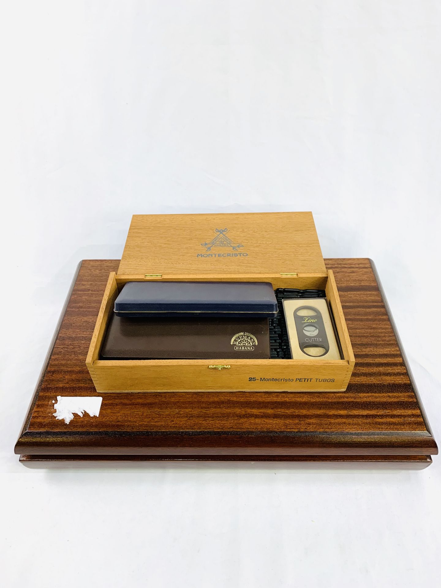 Montecristo cigar humidor