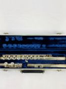 Gemeinhardt white metal flute, serial number 308146, in a hard case.