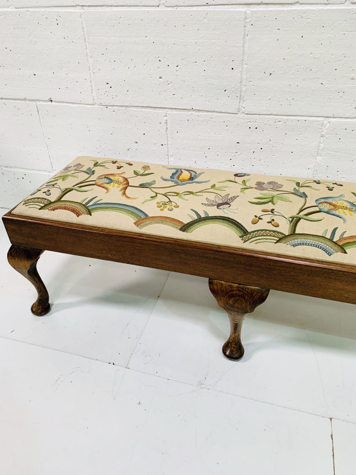 Oak framed long stool with tapestry seat depicting flowers. - Image 4 of 4