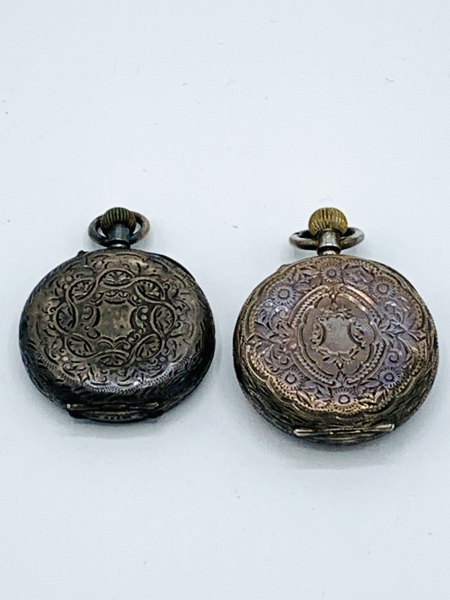 Small 935 silver case pocket watch, going; together with another similar, for spares - Image 2 of 3