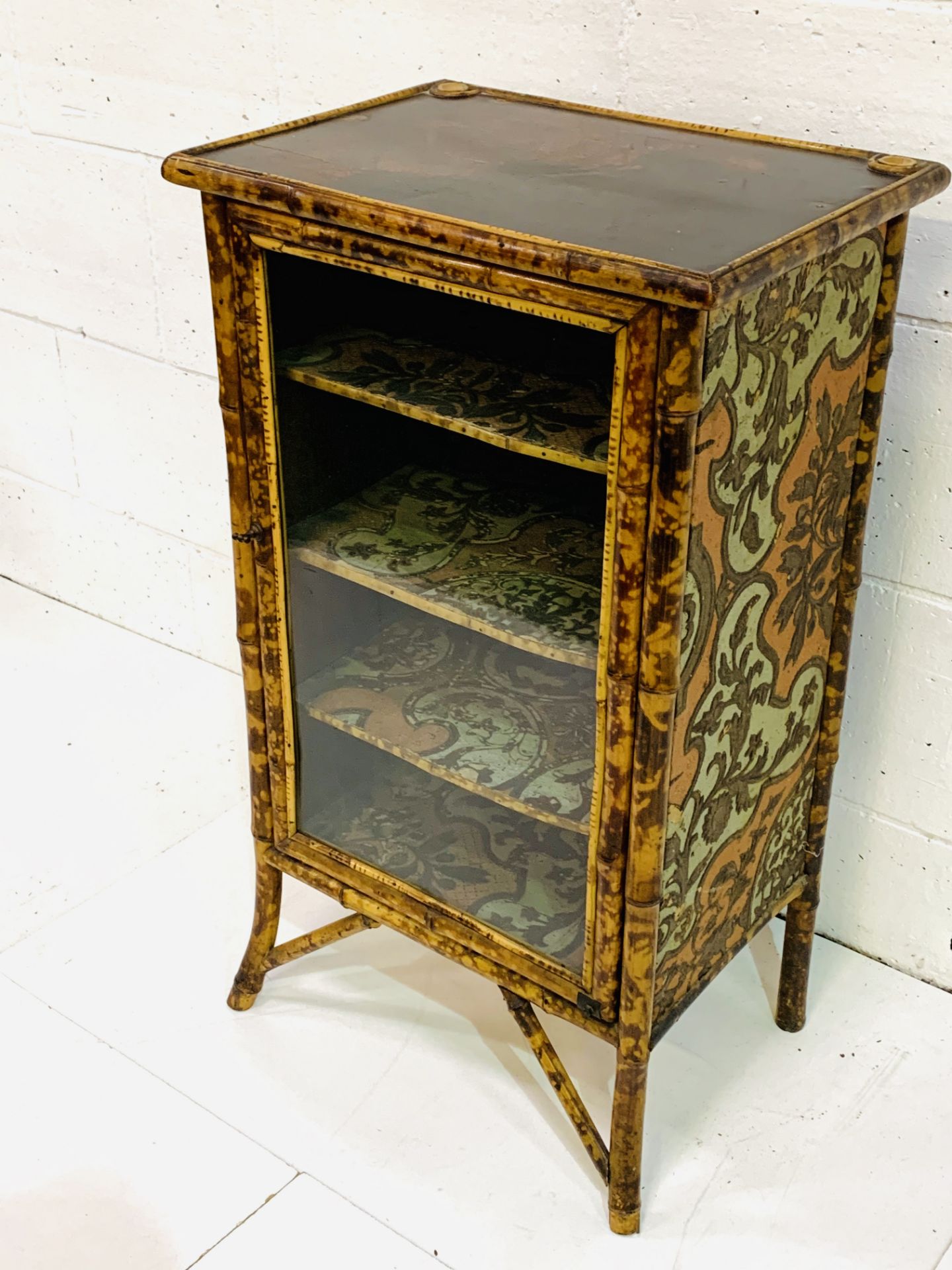 Bamboo glass fronted decorative display cabinet. - Image 2 of 5