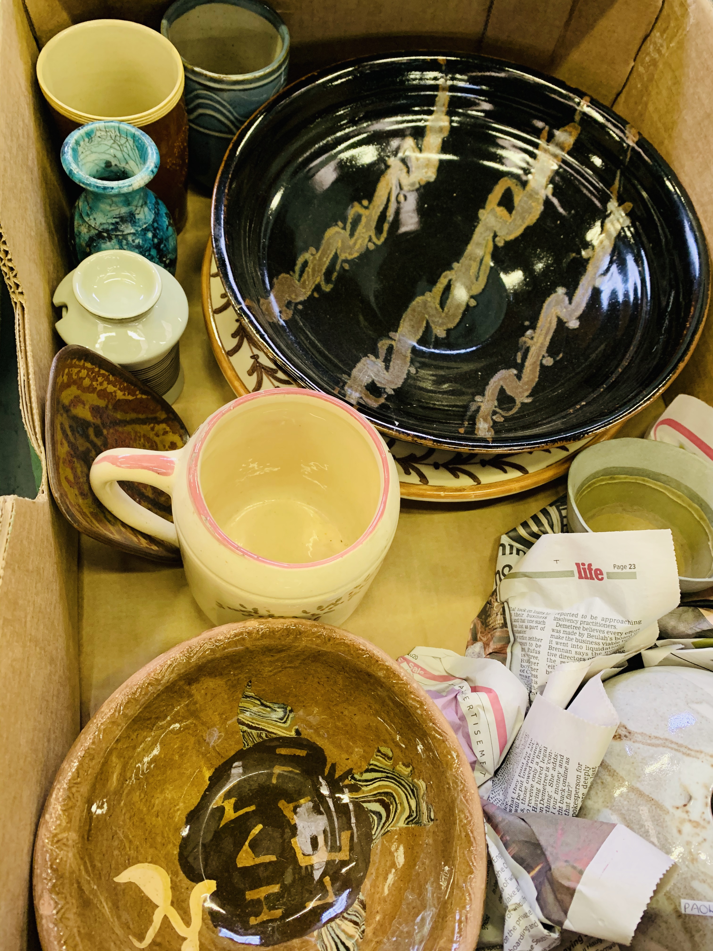 A collection of studio pottery. - Image 2 of 2