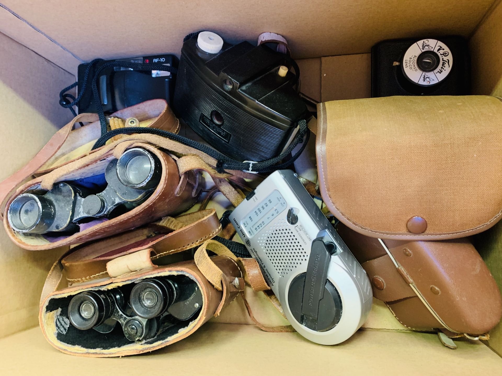 Two pairs of binoculars in leather cases. - Image 3 of 4