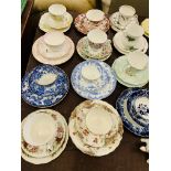 Quantity of decorative china.