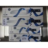 4 Le cordon Bleu knives. This item carries VAT.