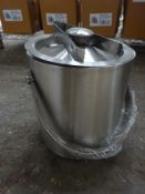 2 stainless steel ice buckets. This item carries VAT.