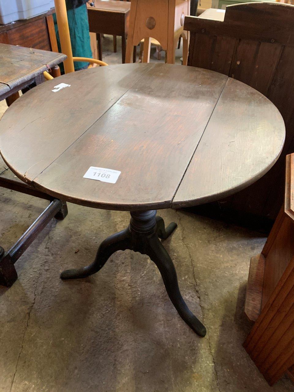 19th Century oak tilt top table. - Image 2 of 5