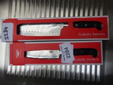 2 knives. This item carries VAT.