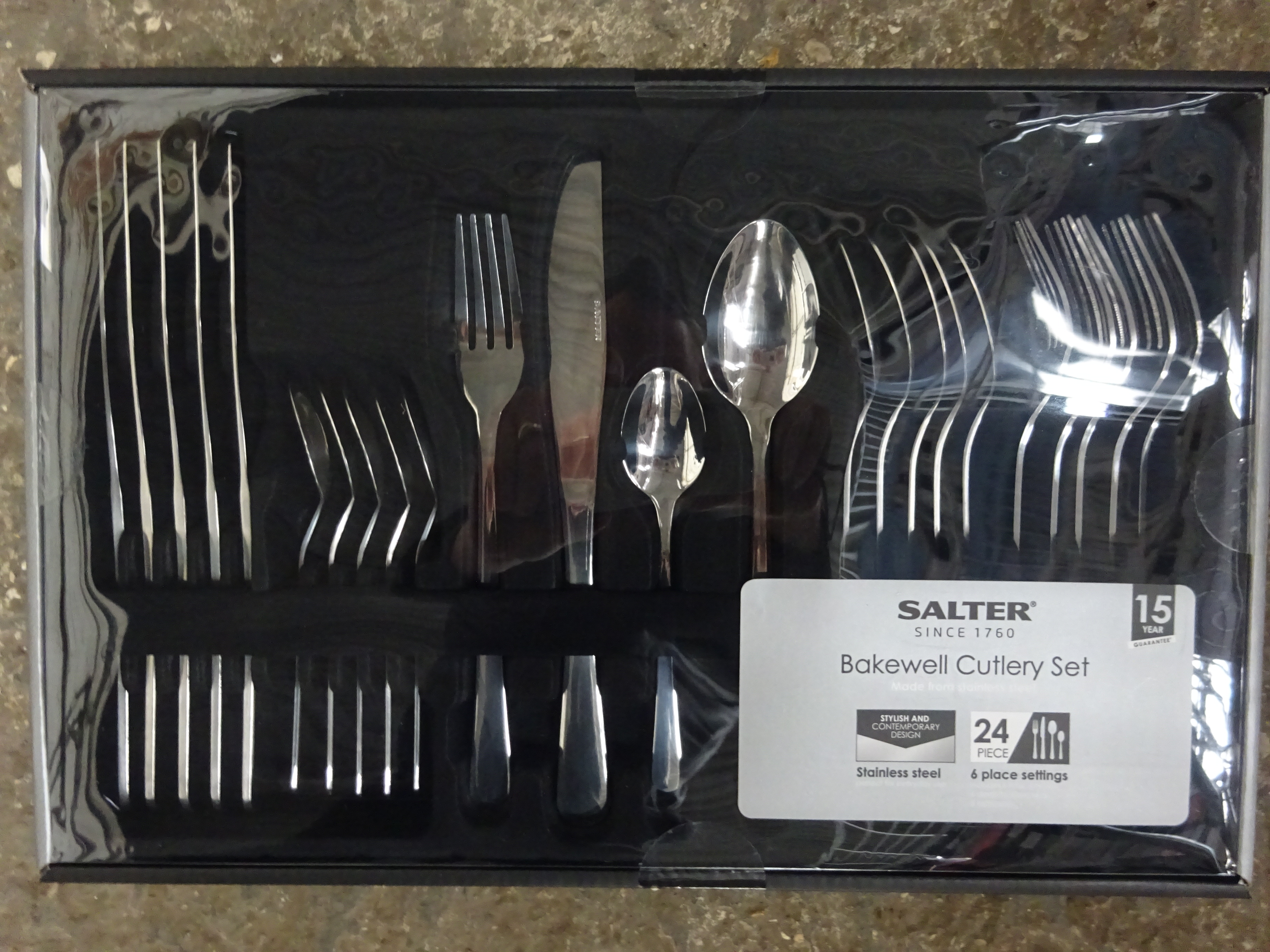 Salter 24pc cutlery set. This item carries VAT.