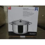 Stainless steel casserole pot. This item carries VAT.