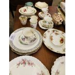 Quantity of decorative china.