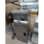 Lincat single tank fryer