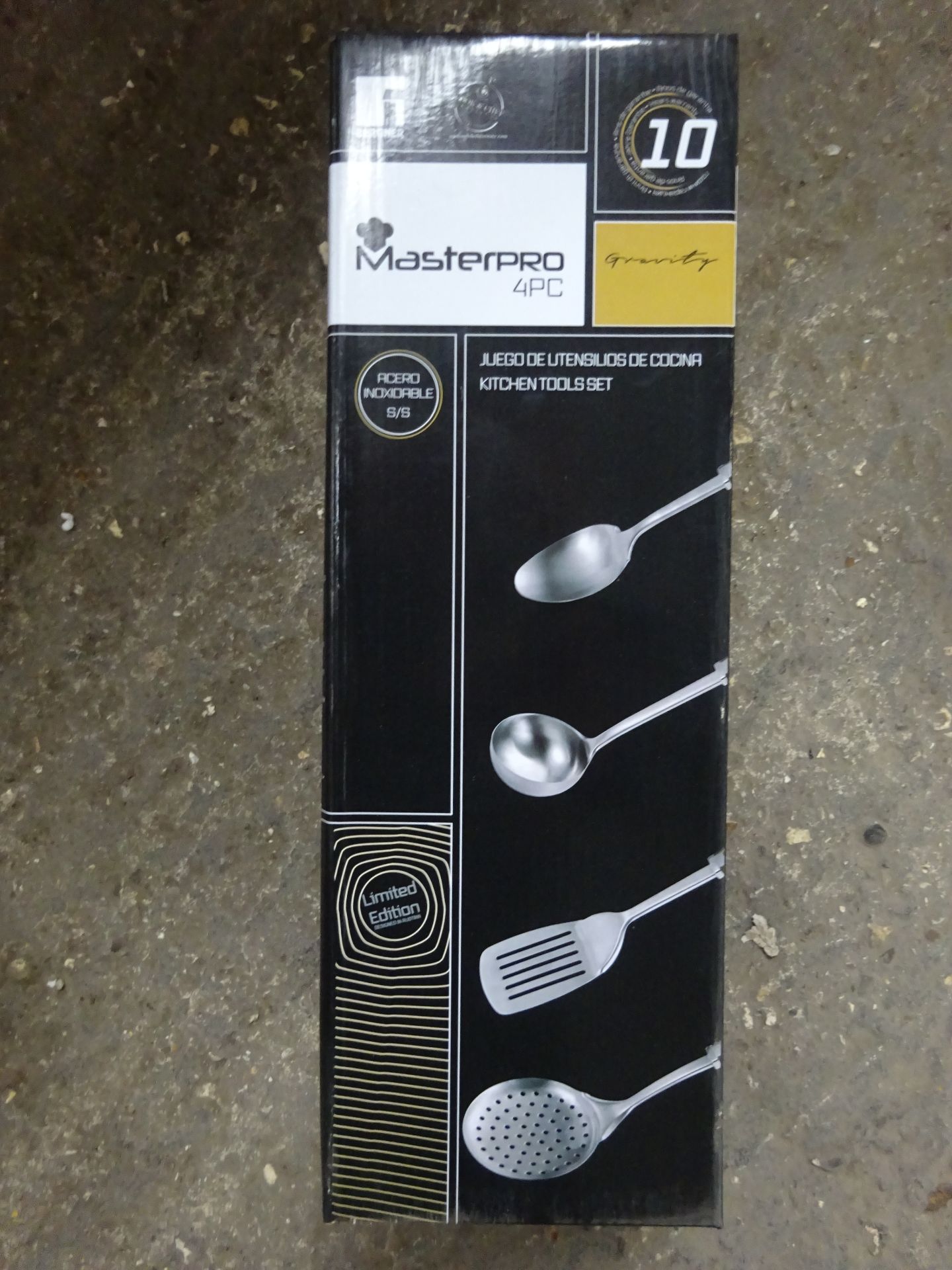 Set of 4 utensil sets