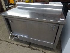 Mobile hot cupboard