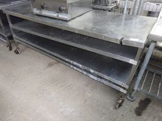 Mobile stainless steel prep table