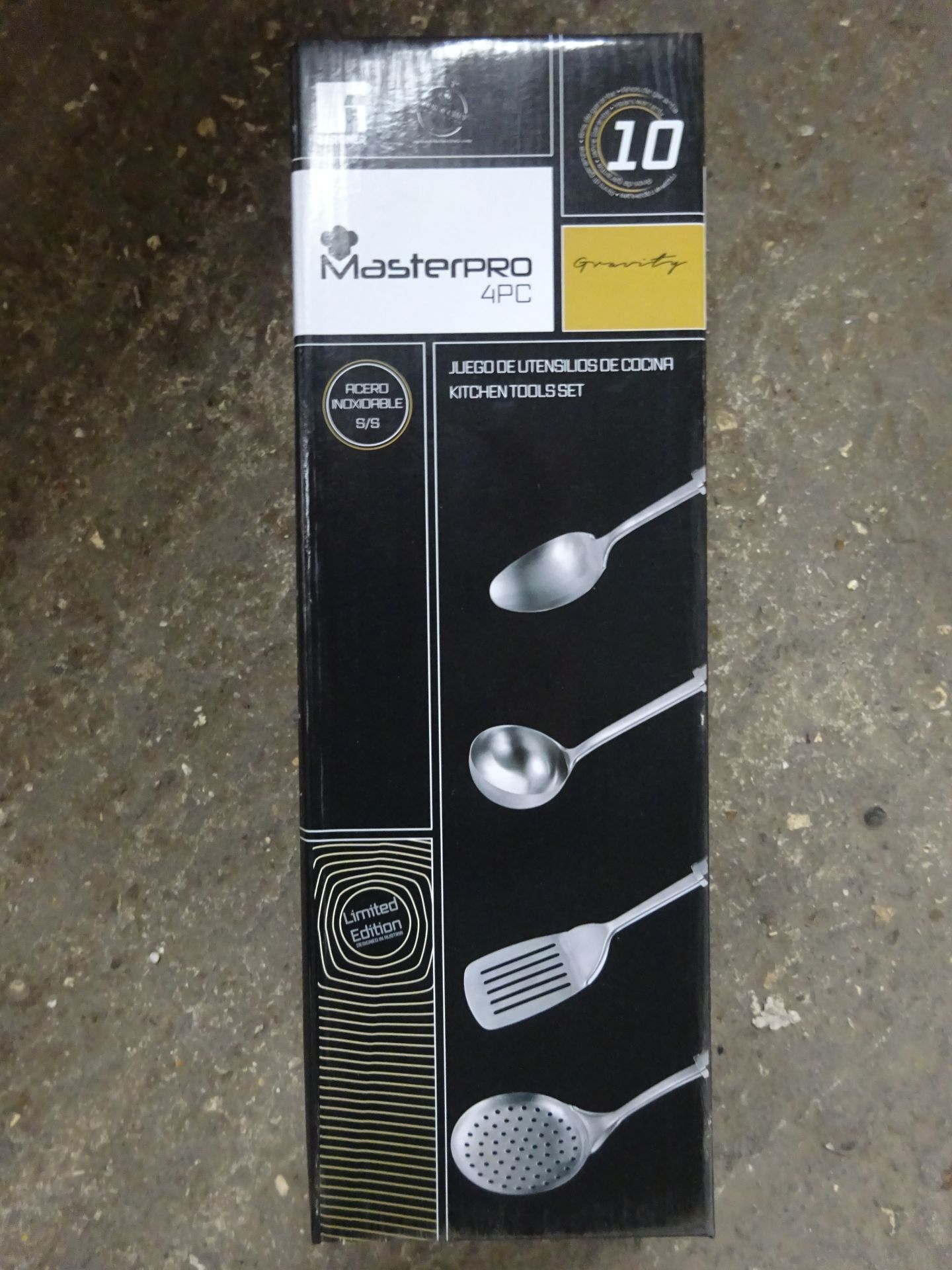 Set of 4 utensil sets