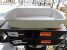 4 Berndes rectangular roaster