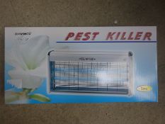 Large fly killer