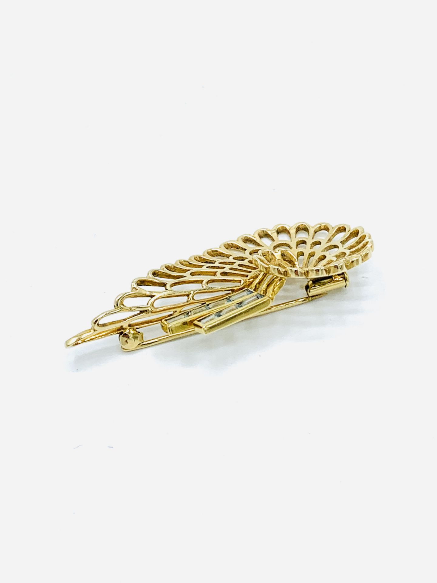 585 gold filigree brooch set with 7 aquamarines. - Image 6 of 6