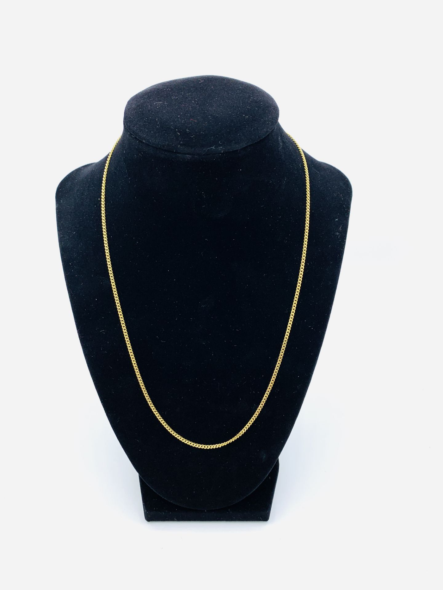 9ct gold flat chain necklace. - Image 3 of 5
