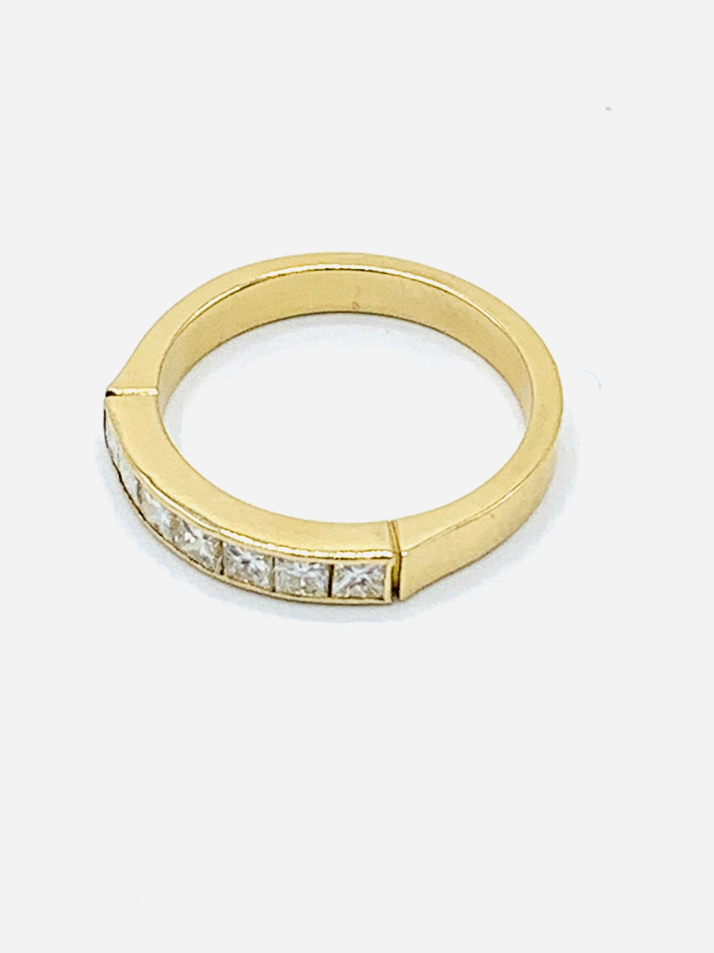 Gold and princess cut diamond ring. - Image 4 of 4