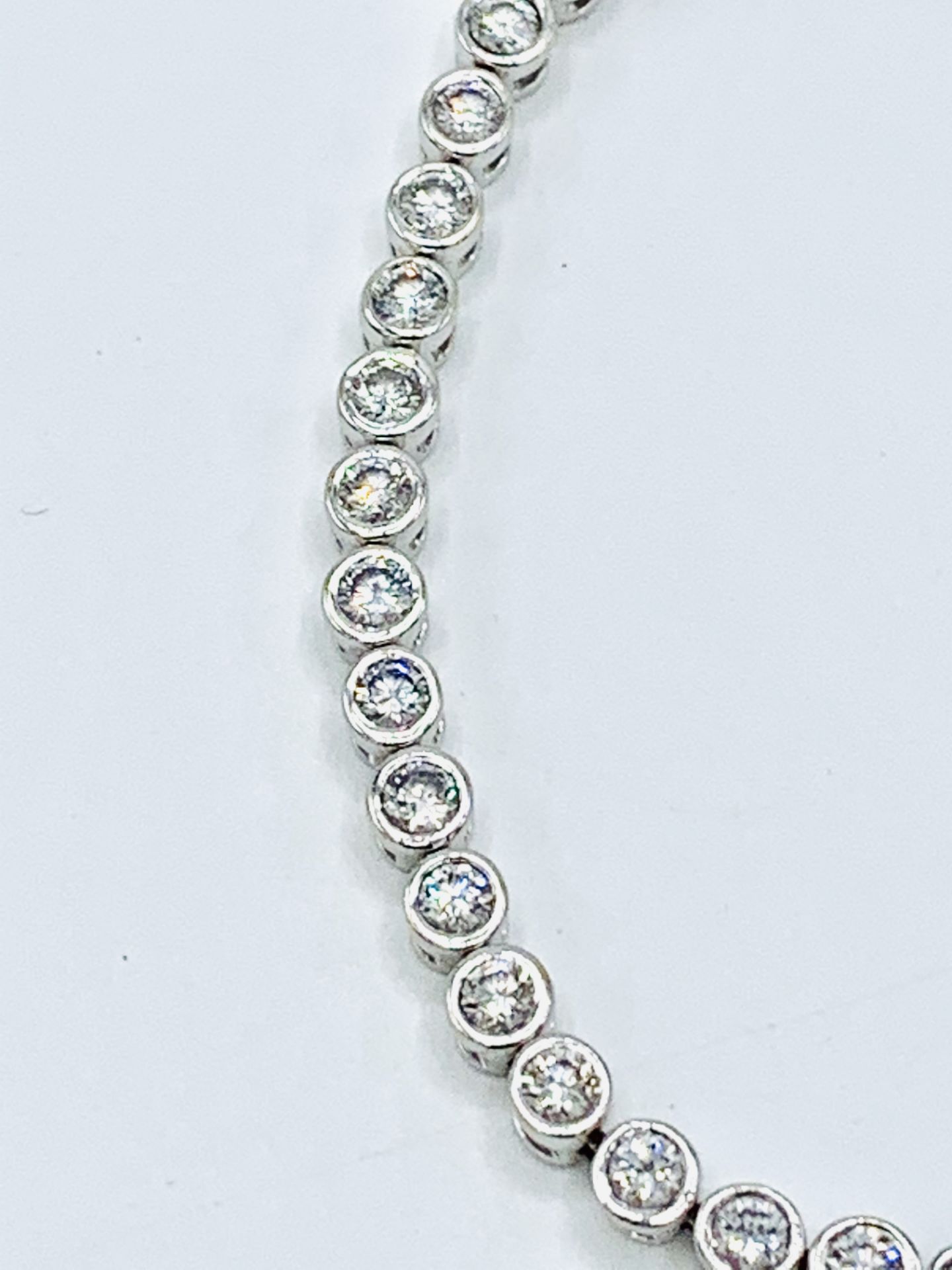 18ct white gold and diamond tennis bracelet. - Image 3 of 7