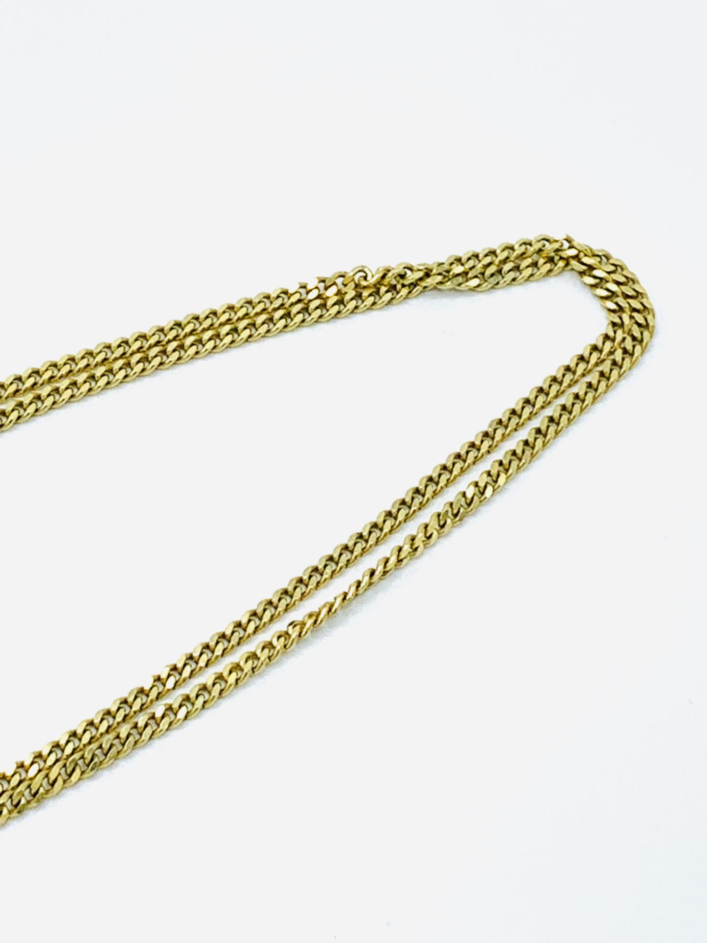 9ct gold flat chain necklace. - Image 5 of 5