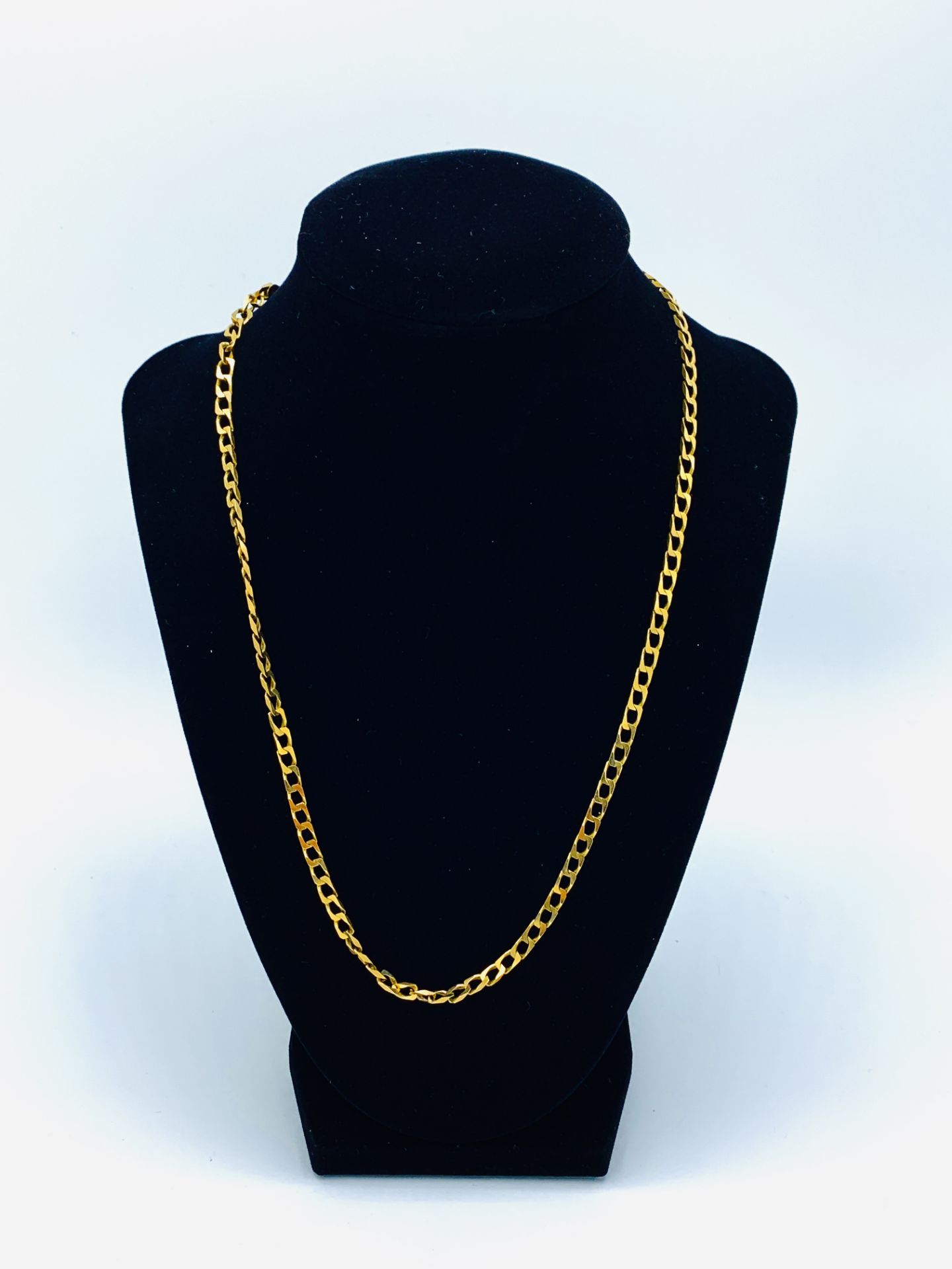 9ct gold flat link chain necklace. - Image 3 of 4