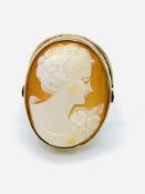 Large cameo ring, size P, cameo 24.5 x 18.5mm. Weight 6.7gms.