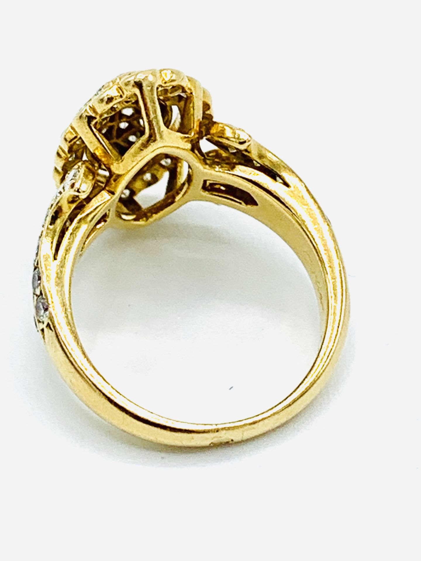 18ct gold Cartier marquise ring. - Image 2 of 5